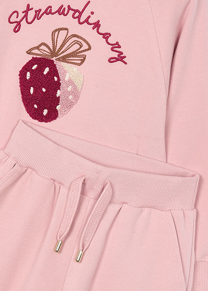 ¡Descubre el Chandal Mayoral 4893: ¡Sé Extraordinaria con Estilo y Comodidad! 🍓💖