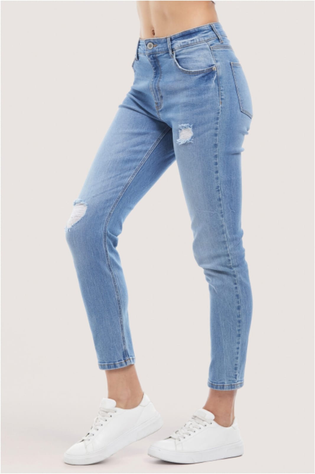 Pantalón vaquero desgastado mujer